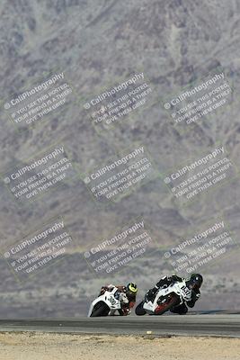 media/Dec-07-2025-CVMA (Sun) [[3e7d2de5dc]]/Race 7-Formula Lightweight Twins Shootout/